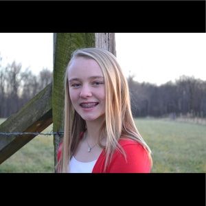 Meet your Posher, Kayla